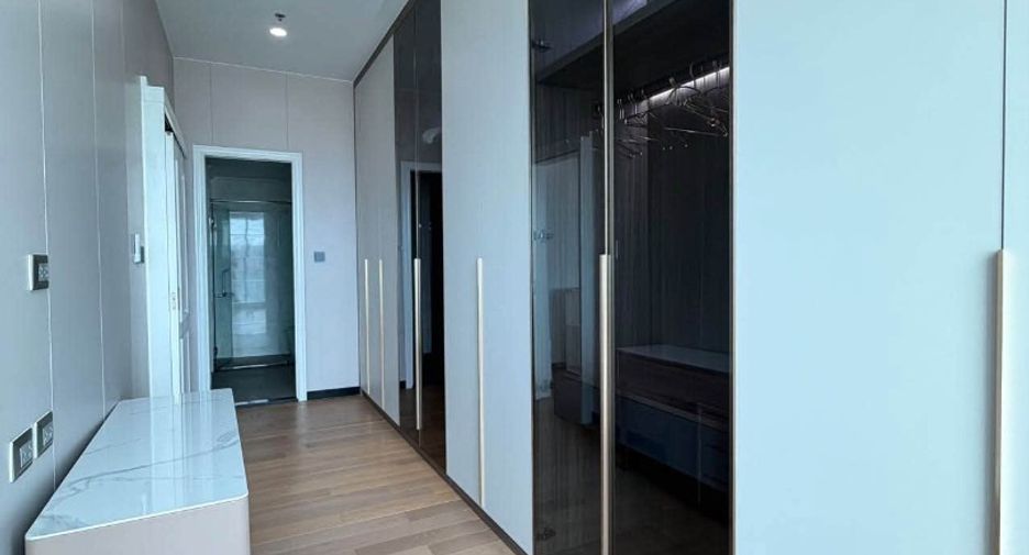 Wohnung zum Kauf mit 4 Zimmer in Watthana, Bangkok