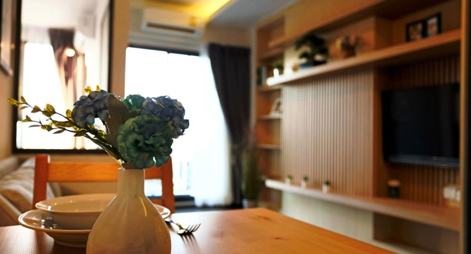 For rent 1 bed condo in Phra Khanong, Bangkok