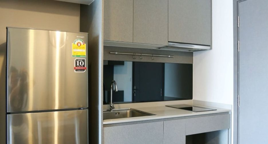 For rent 1 bed condo in Phra Khanong, Bangkok