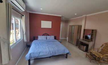 À louer 3 chambres maison à Mueang Phuket, Phuket