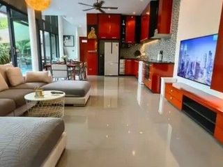 À vendre et à louer 4 chambres villa à Thalang, Phuket