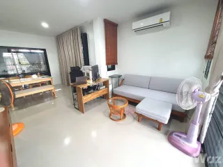 For sale 4 bedrooms house in Si Racha, Chonburi