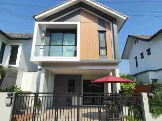 For sale 4 bedrooms house in Si Racha, Chonburi
