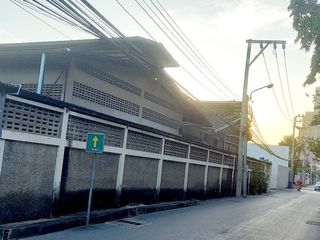 ขาย 1 เตียง บ้านเดี่ยว ใน วัฒนา, กรุงเทพฯ