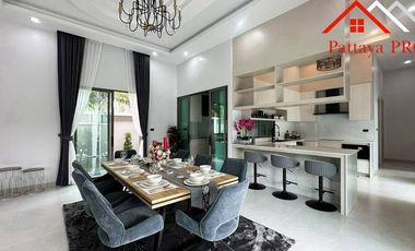 Haus zum Kauf mit 4 Zimmer in Bang Lamung, Chonburi