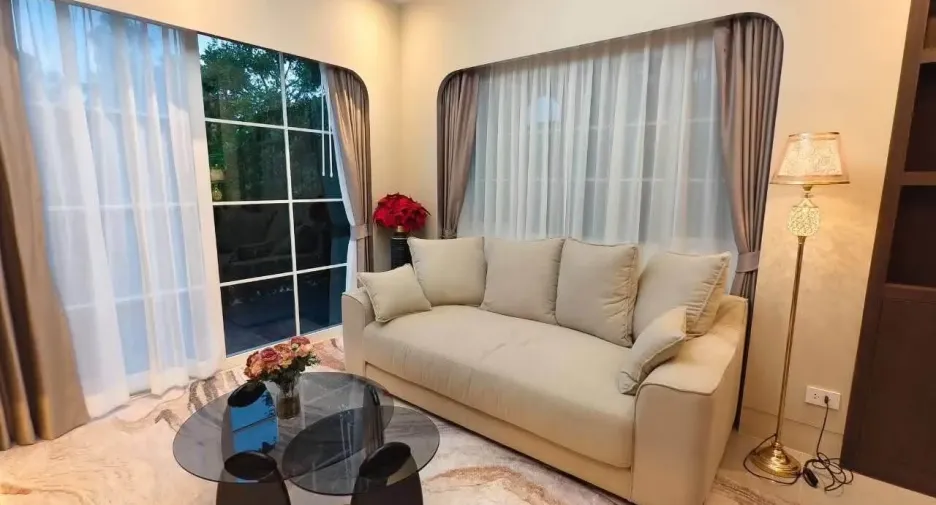 ให้เช่า 5 ห้องนอน บ้านเดี่ยว ใน บางพลี, สมุทรปราการ