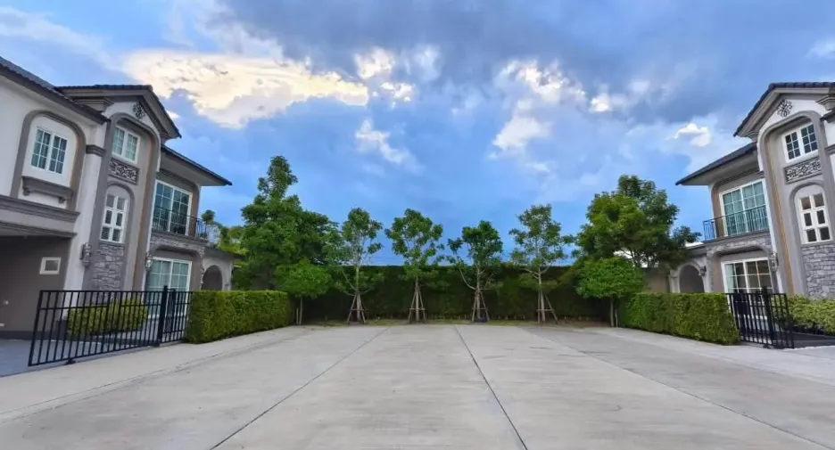 ให้เช่า 5 ห้องนอน บ้านเดี่ยว ใน บางพลี, สมุทรปราการ