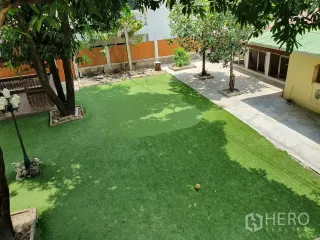 出租 6 卧室 独立屋 在 沙吞, 曼谷