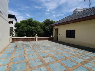 出租 6 卧室 独立屋 在 沙吞, 曼谷