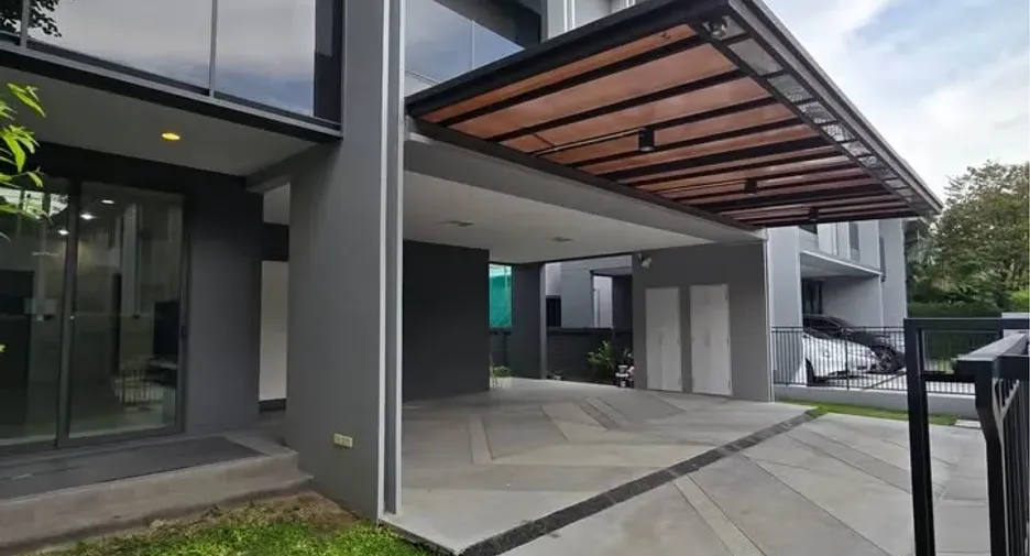 ให้เช่า 4 ห้องนอน บ้านเดี่ยว ใน บางกะปิ, กรุงเทพฯ