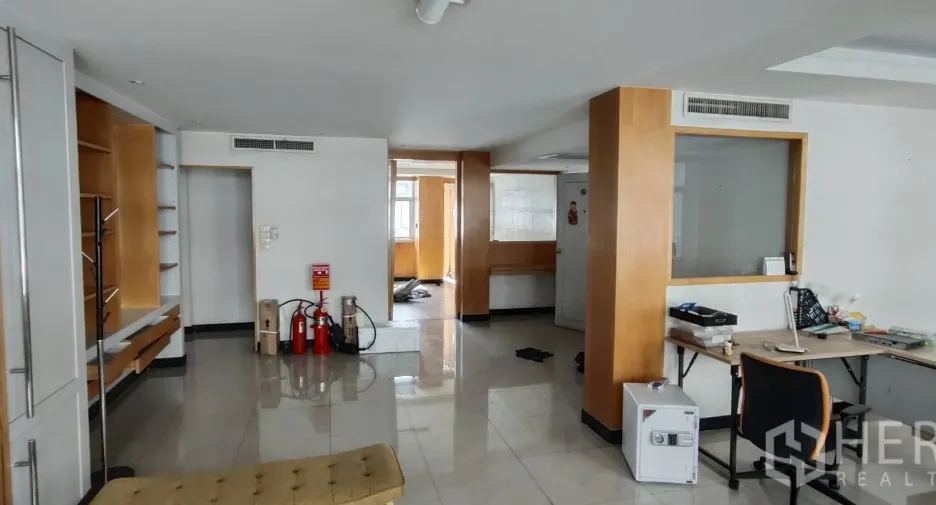 Local comercial en alquiler de 1 habitaciones en Watthana, Bangkok