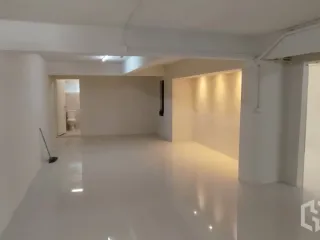 Local comercial en alquiler de 1 habitaciones en Watthana, Bangkok