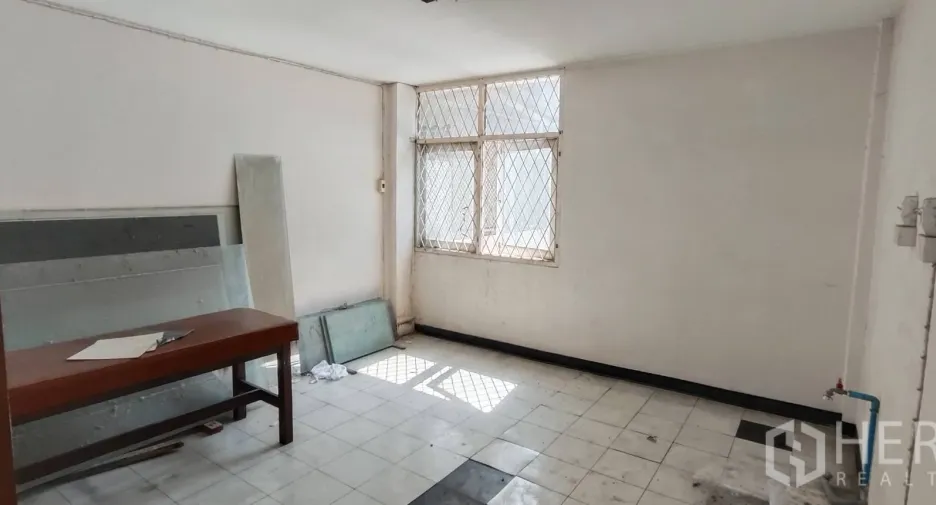 Local comercial en alquiler de 1 habitaciones en Watthana, Bangkok