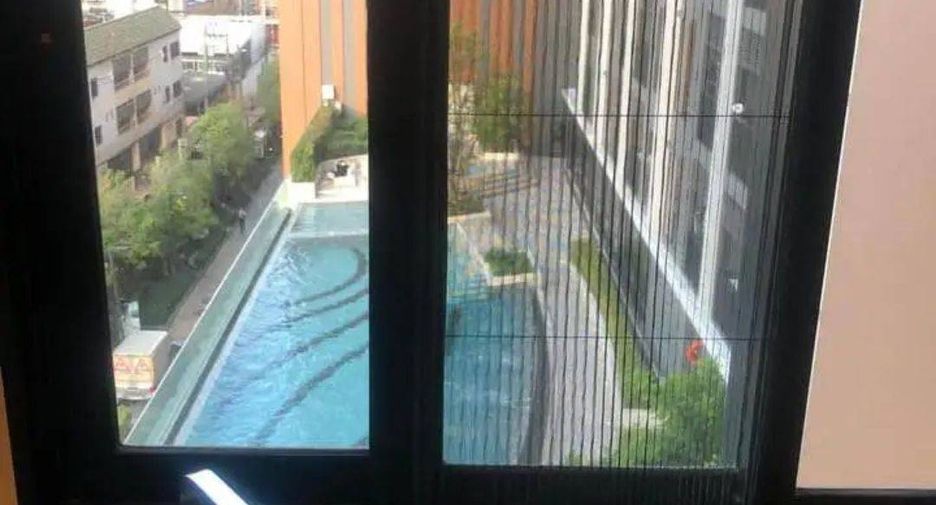 À vendre 2 chambres condo à Bangkok Yai, Bangkok