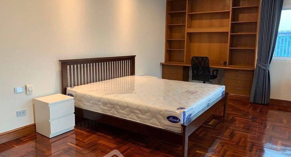 Продажа 3 спальни кондо в Щаттхана, Бангкок