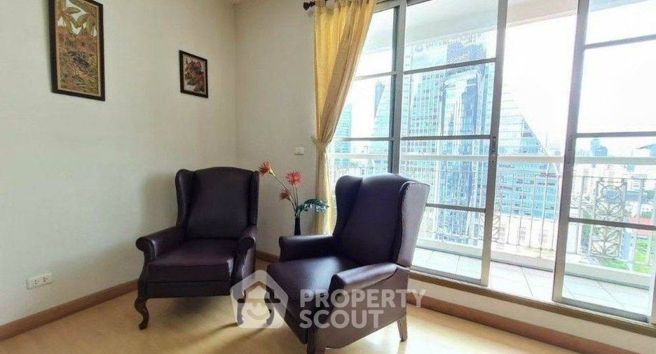 Wohnung zur Miete mit 3 Zimmer in Khlong Toei, Bangkok