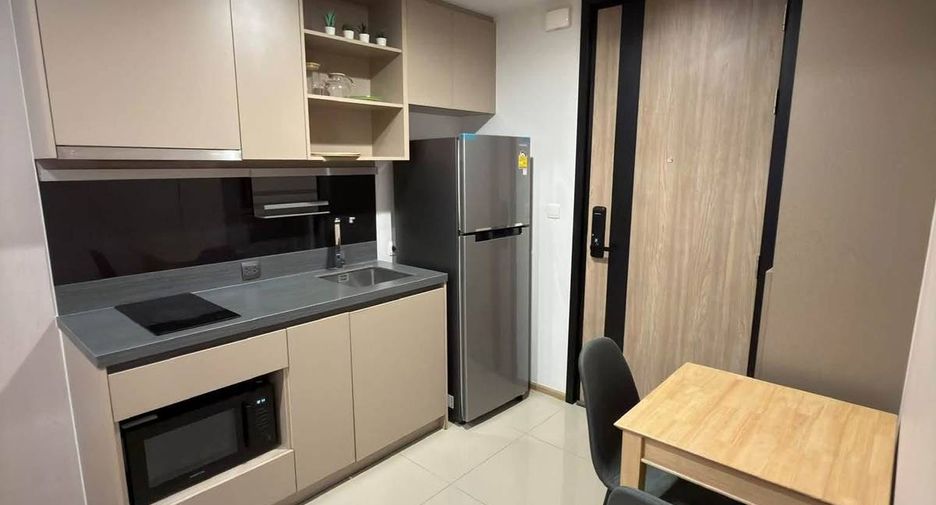 Condo en alquiler de 1 habitaciones en Khlong Toei, Bangkok