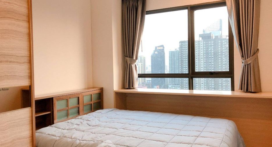 For rent 2 ベッドルーム condo in Huai Khwang, Bangkok