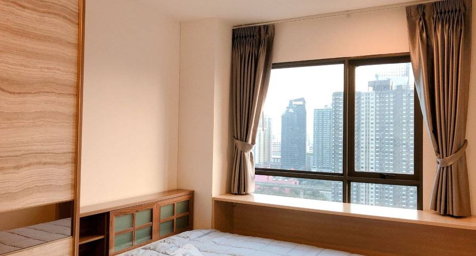 For rent 2 ベッドルーム condo in Huai Khwang, Bangkok