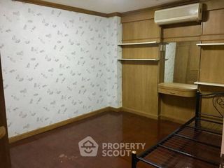 For sale 2 bedrooms condo in Yan Nawa, Bangkok