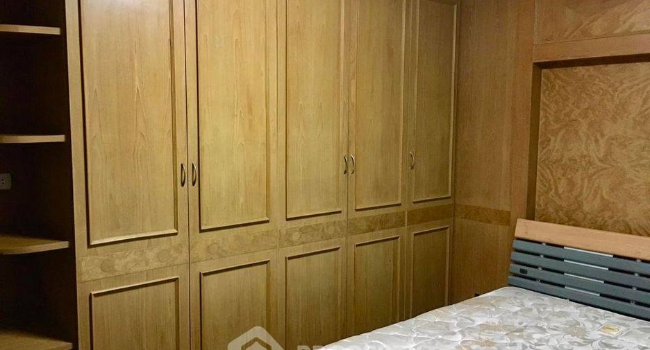 For sale 2 bedrooms condo in Yan Nawa, Bangkok