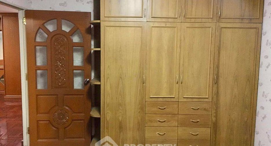 For sale 2 bedrooms condo in Yan Nawa, Bangkok