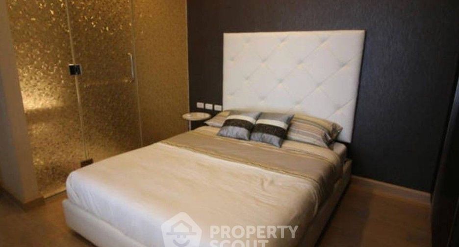 For sale 3 bedrooms condo in Khlong San, Bangkok