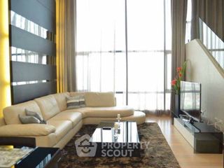 For sale 3 bedrooms condo in Khlong San, Bangkok