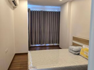 À louer et à vendre 1 chambre condo à Khlong San, Bangkok