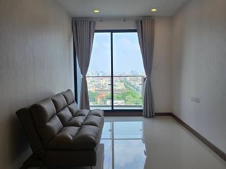 À louer et à vendre 1 chambre condo à Khlong San, Bangkok