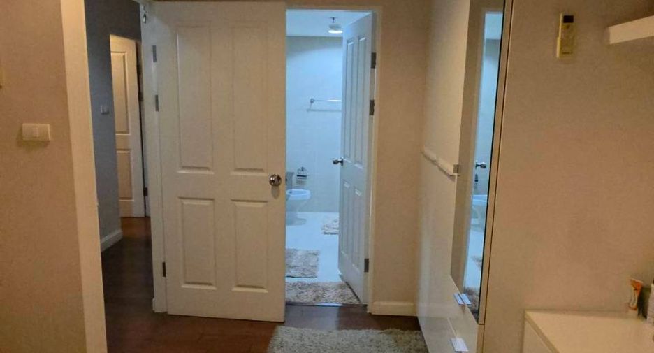 Wohnung zum Kauf mit 3 Zimmer in Huai Khwang, Bangkok