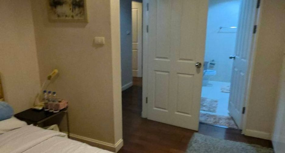 Wohnung zum Kauf mit 3 Zimmer in Huai Khwang, Bangkok