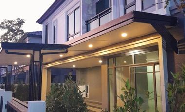 出售 4 卧室 独立屋 在 Lat Krabang, 曼谷