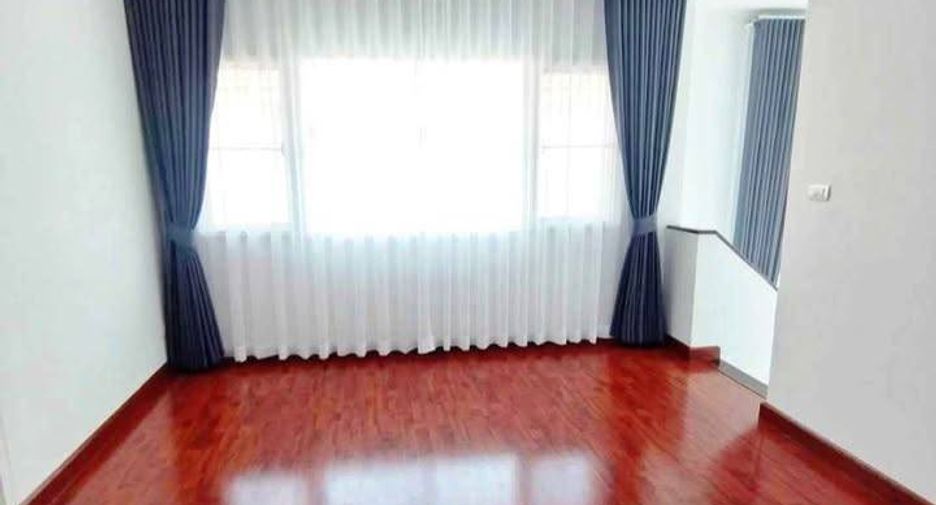 出售 4 卧室 独立屋 在 Mueang Chon Buri, Chon Buri