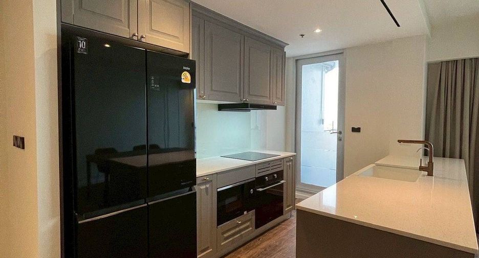 For sale 2 bedrooms condo in Khlong San, Bangkok