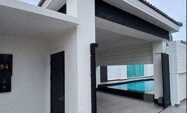 Villa zur Miete und zum Kauf mit 6 Zimmer in Bang Lamung, Chonburi