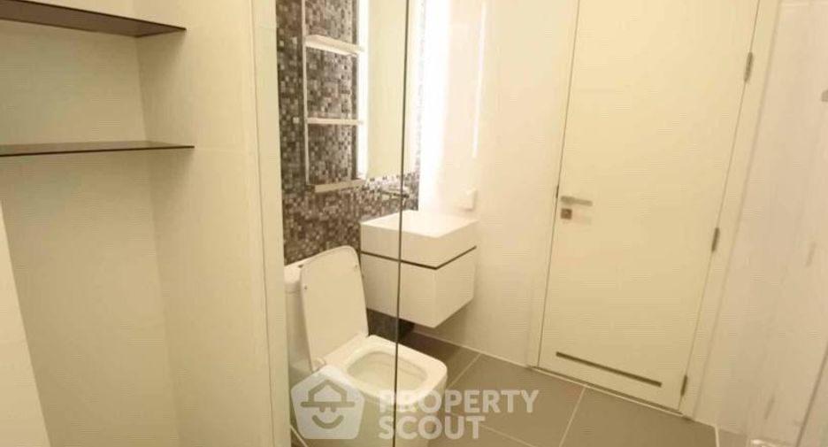 Condo en venta de 1 habitaciones en Khlong Toei, Bangkok