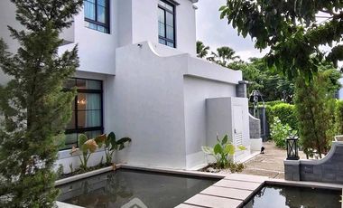 Casa en alquiler y en venta de 4 habitaciones en Saphan Sung, Bangkok
