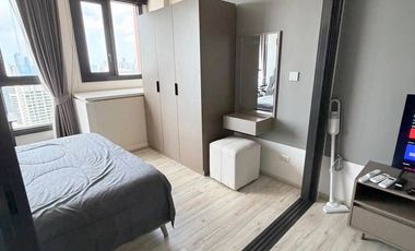 For sale 1 bed condo in Huai Khwang, Bangkok
