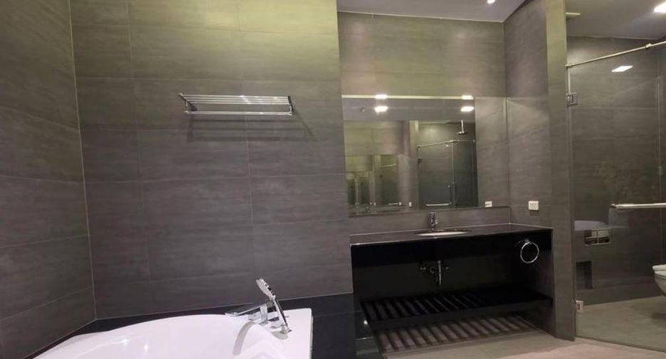 For sale 3 bedrooms condo in Jomtien, Pattaya