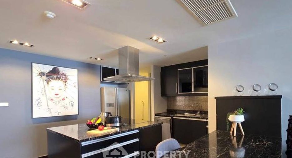 For sale 3 bedrooms condo in Jomtien, Pattaya