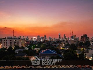 出售 1 卧室 公寓 在 Din Daeng, 曼谷