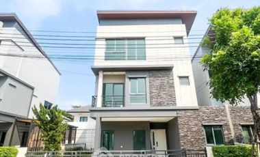 Reihenhaus zum Kauf mit 4 Zimmer in Thung Khru, Bangkok