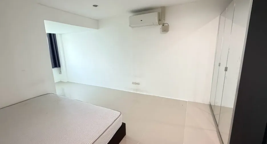 For rent 3 ベッドルーム condo in Watthana, Bangkok