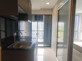 Продажа 1 кровать кондо в Пхра Кханонг, Бангкок