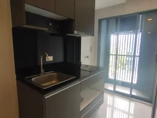Продажа 1 кровать кондо в Пхра Кханонг, Бангкок