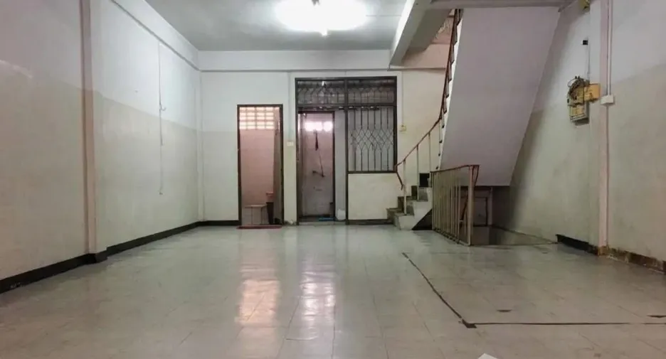 Reihenhaus zum Kauf mit 5 Zimmer in Phaya Thai, Bangkok