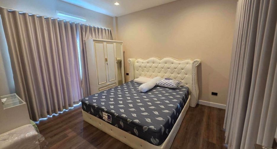 For rent 5 ベッドルーム house in Khlong Sam Wa, Bangkok