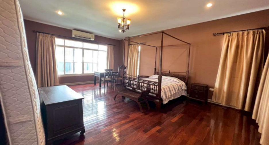 For sale 6 ベッドルーム house in Na Jomtien, Pattaya