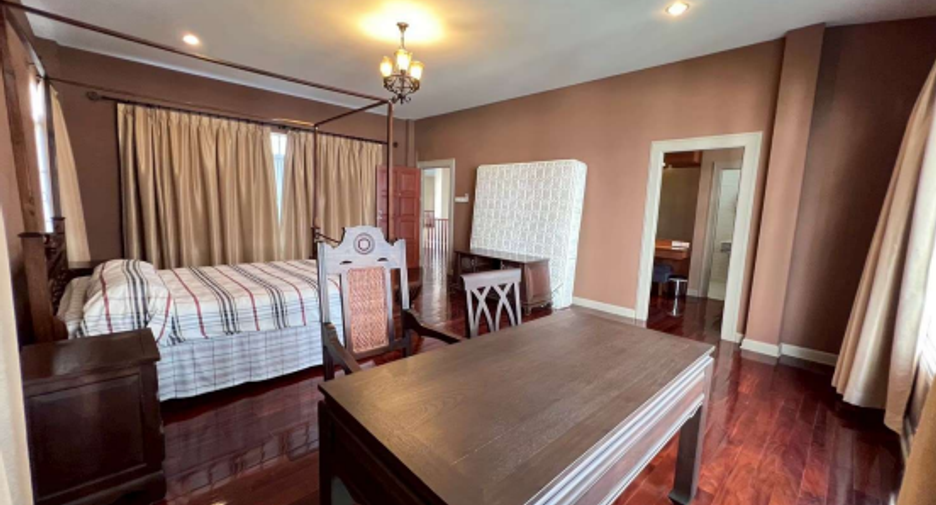 For sale 6 ベッドルーム house in Na Jomtien, Pattaya